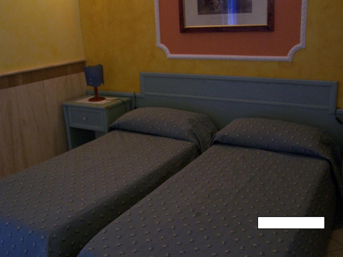 Hotel Nautilus Nicotera Phòng bức ảnh