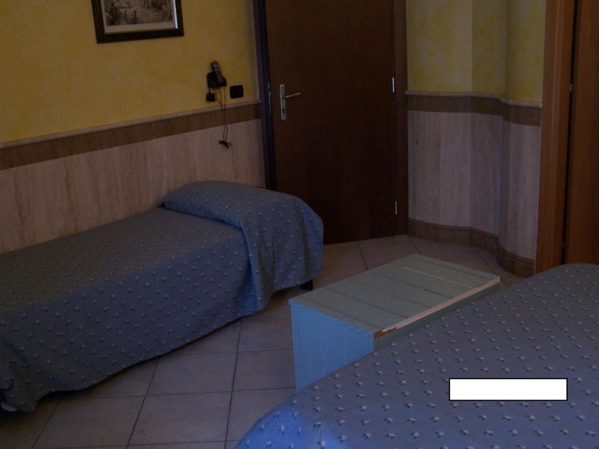 Hotel Nautilus Nicotera Phòng bức ảnh