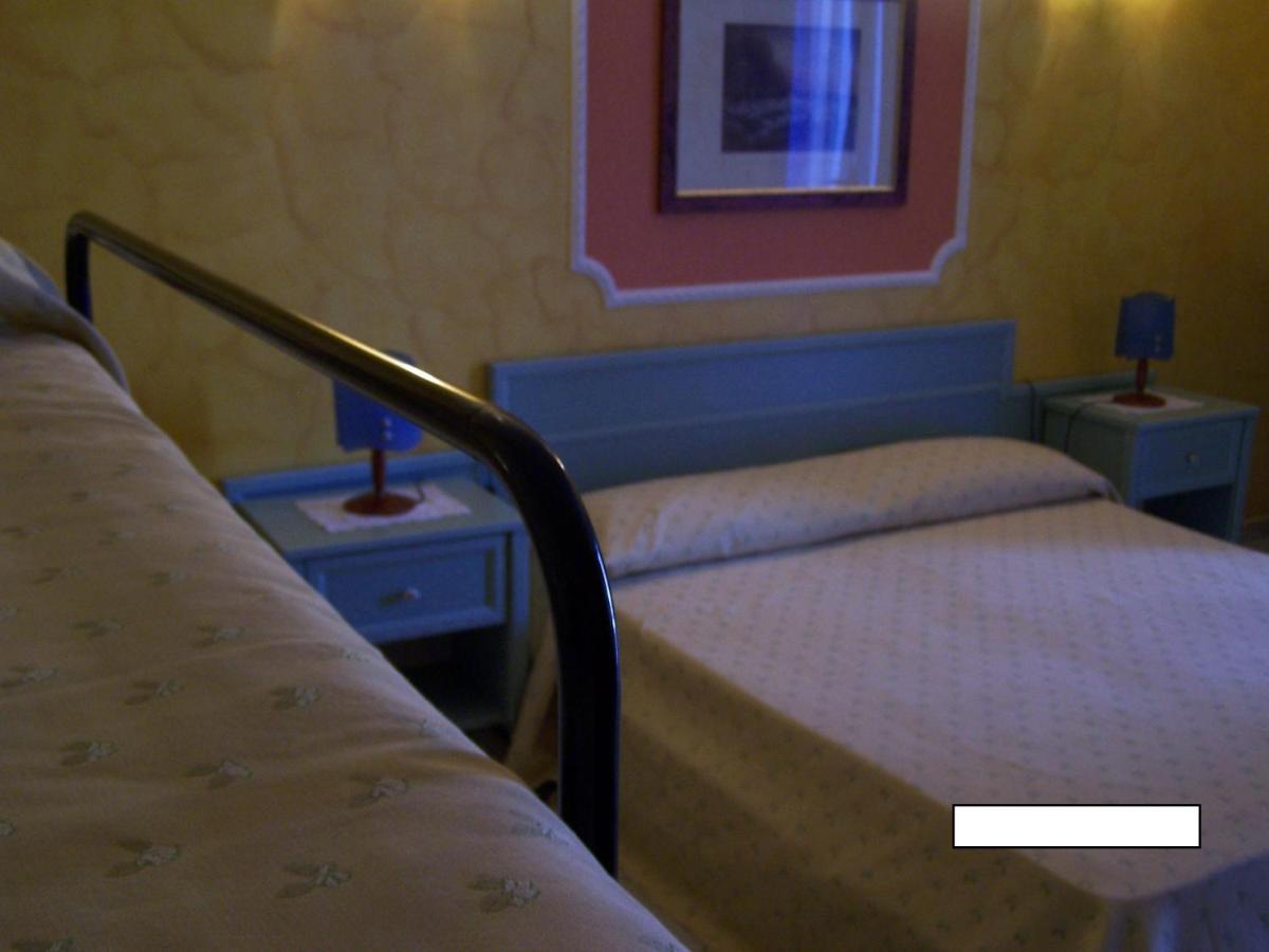 Hotel Nautilus Nicotera Phòng bức ảnh